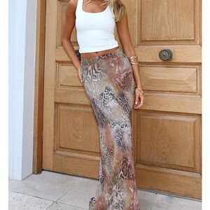Our Love Maxi Skirt Savannah
Fusion